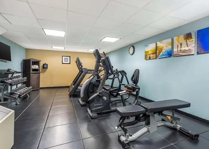 Comfort Inn & Suites Logan International Airport